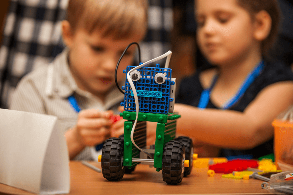 Робототехника в дополнительном образовании детей: кому нужны занятия